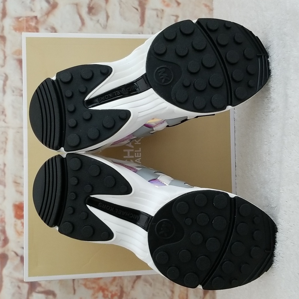 New Michael Kors Hero Trainer Sneakers - Picture 13 of 15